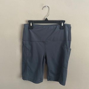 Yoga short with pockets